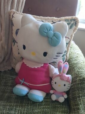 Hello Kitty Plush Pair in White, Pink & Light Blue